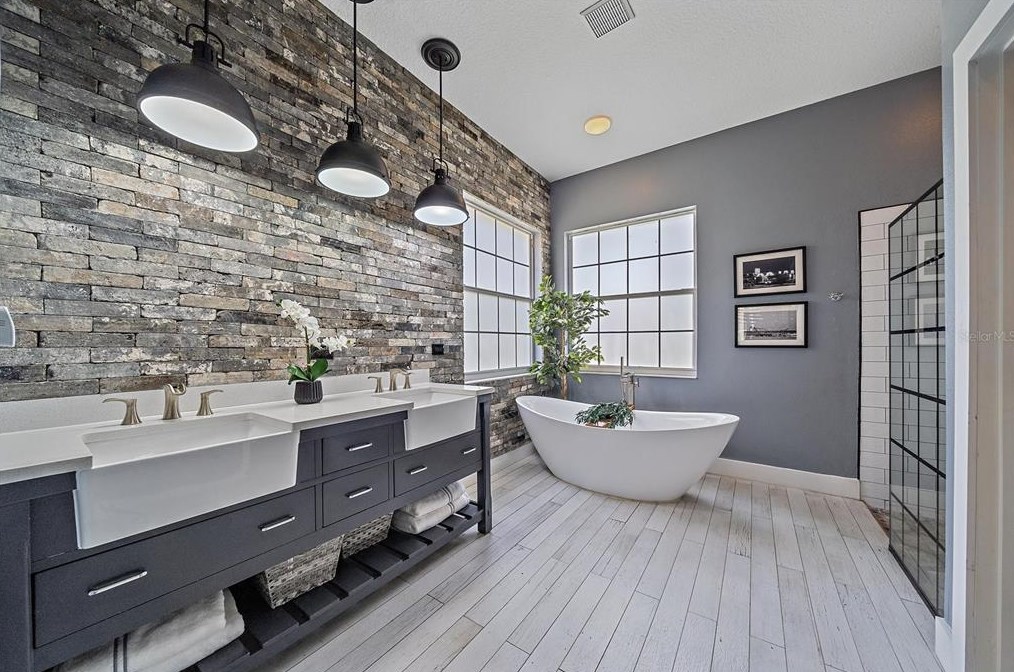 6715 70th Ct, Bradenton FL  34203-7101 exterior