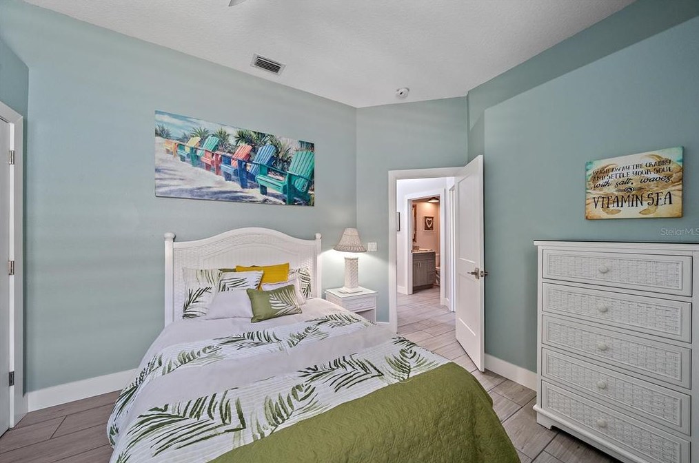 6715 70th Ct, Bradenton FL  34203-7101 exterior