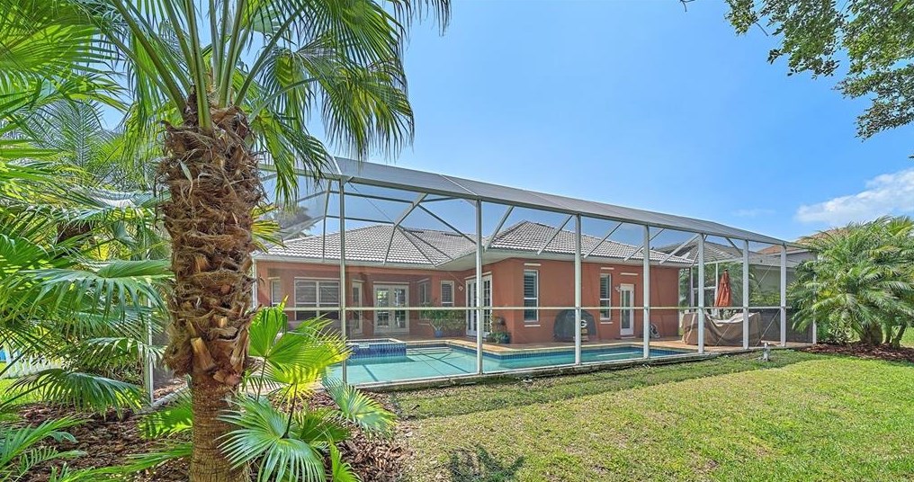 6715 70th Ct, Bradenton FL  34203-7101 exterior