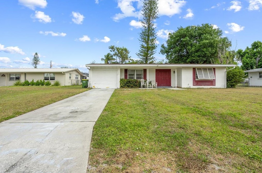 3145 Dividing Creek Dr, Sarasota, FL 34237