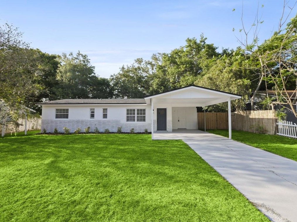 5821 Lullaby Ln, Orlando, FL 32810-3113