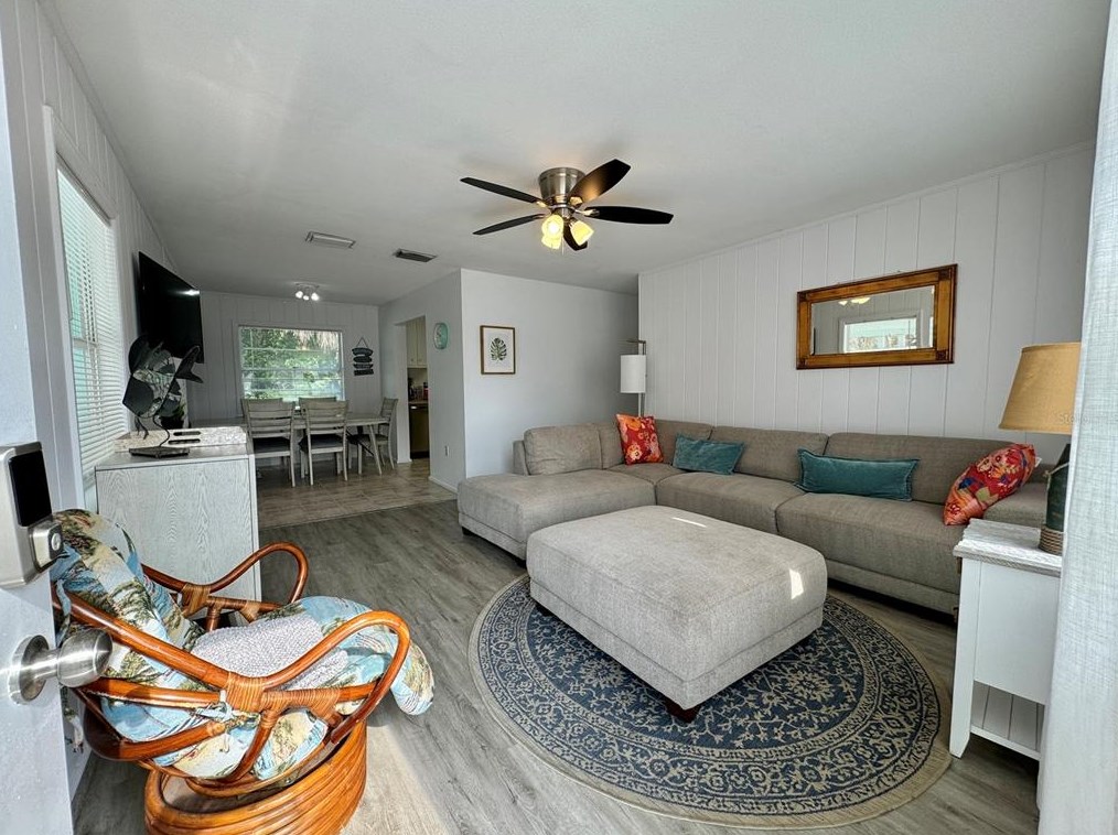 5026 Calle Minorga, Sarasota, FL 34242-1519