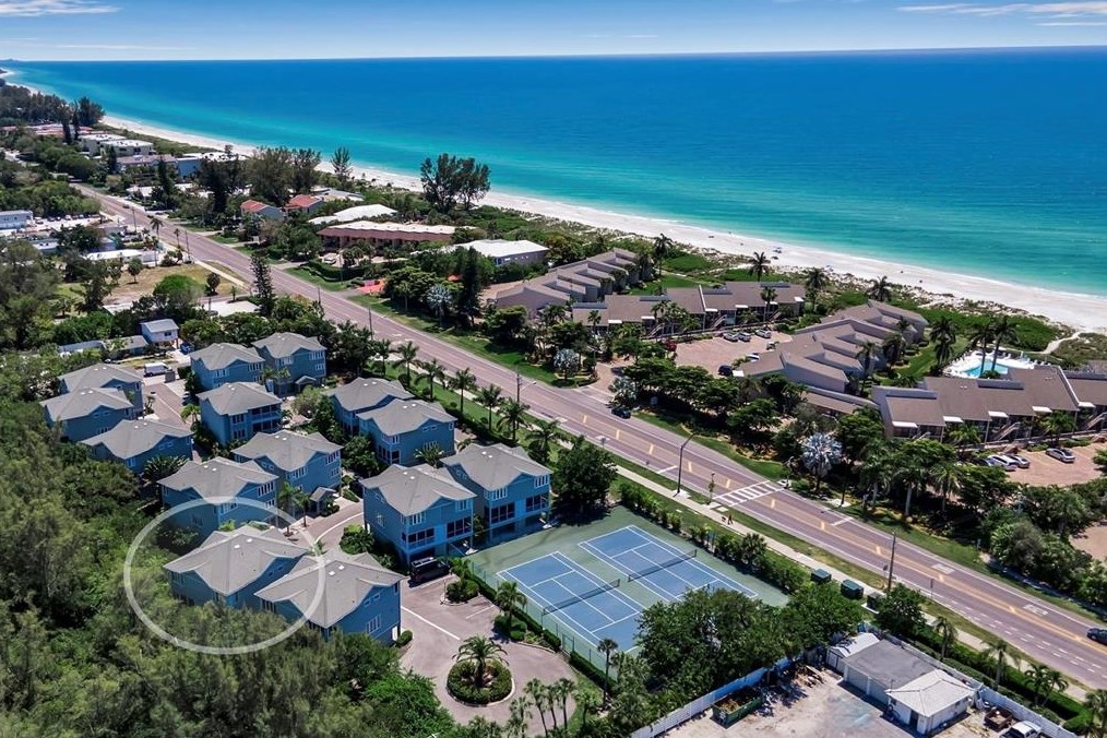 511 Forest Way, Longboat Key, FL 34228-1826