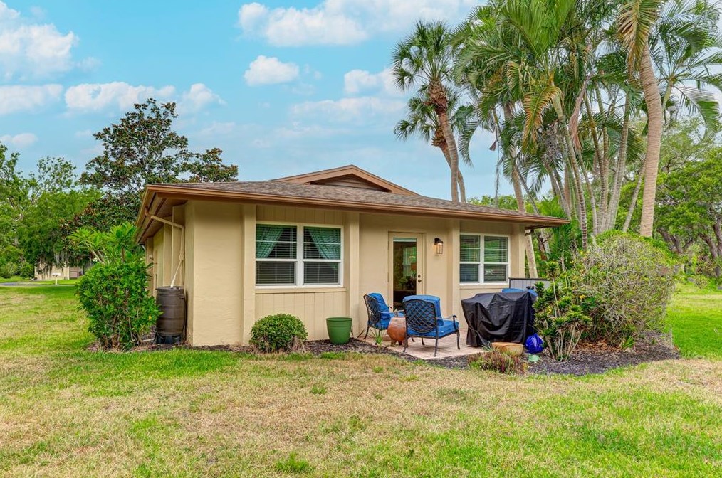 7081 Bright Creek Dr, Sarasota, FL 34231-5523