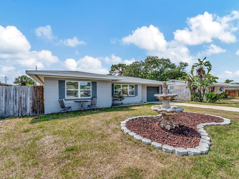4702 20th St, Bradenton, FL 34207-1316