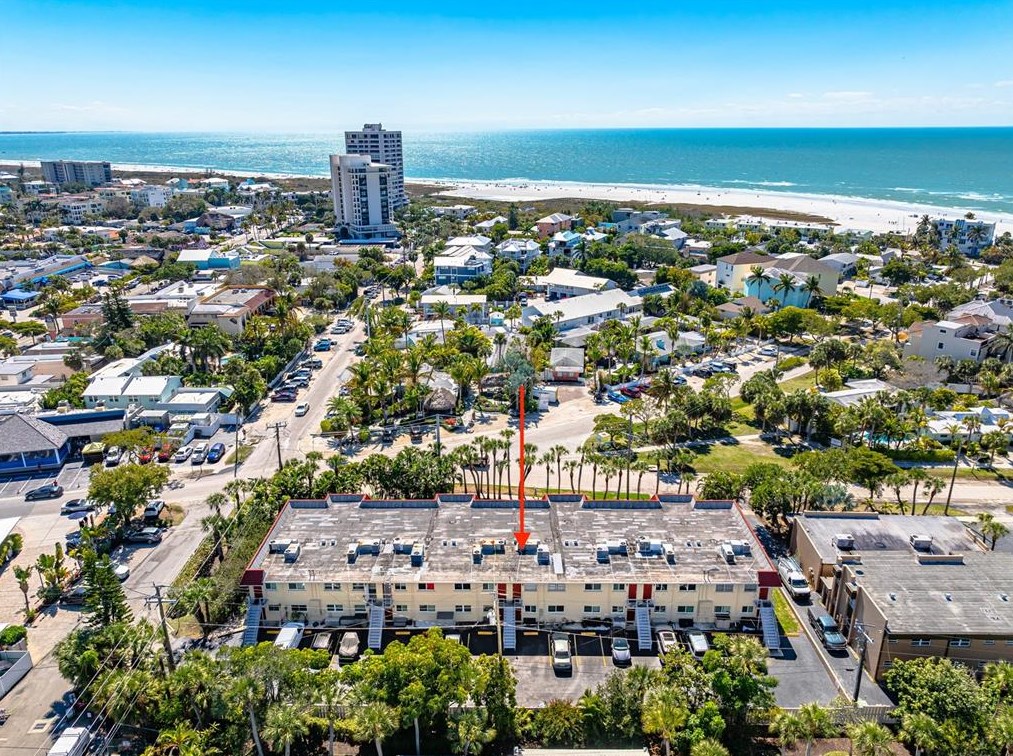 137 Avenida Messina, Sarasota FL  34242-2027 exterior