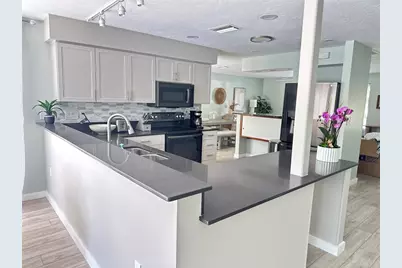 1723 Stanford Lane, Sarasota, FL 34231 - Photo 12