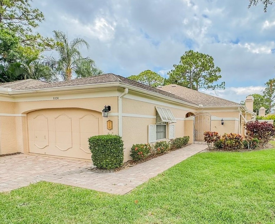 5524 Chanteclaire # 32, Sarasota, FL
