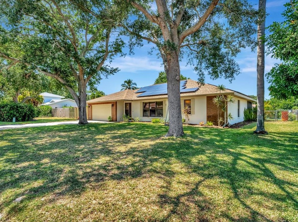8408 13th Ave, Bradenton, FL 34209-9620