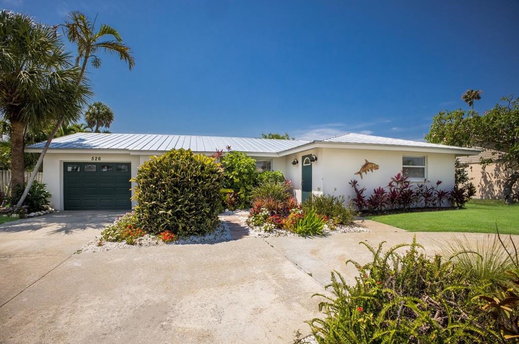 526 69th St, Holmes Beach, FL 34217