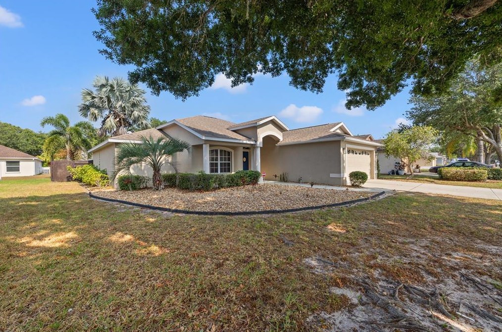 4605 72nd Ct, Bradenton, FL 34203-7998
