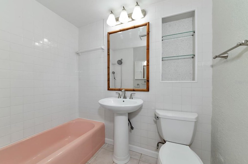 3007 Bayshore Gdn Pkwy, Bradenton FL  34207-4337 exterior