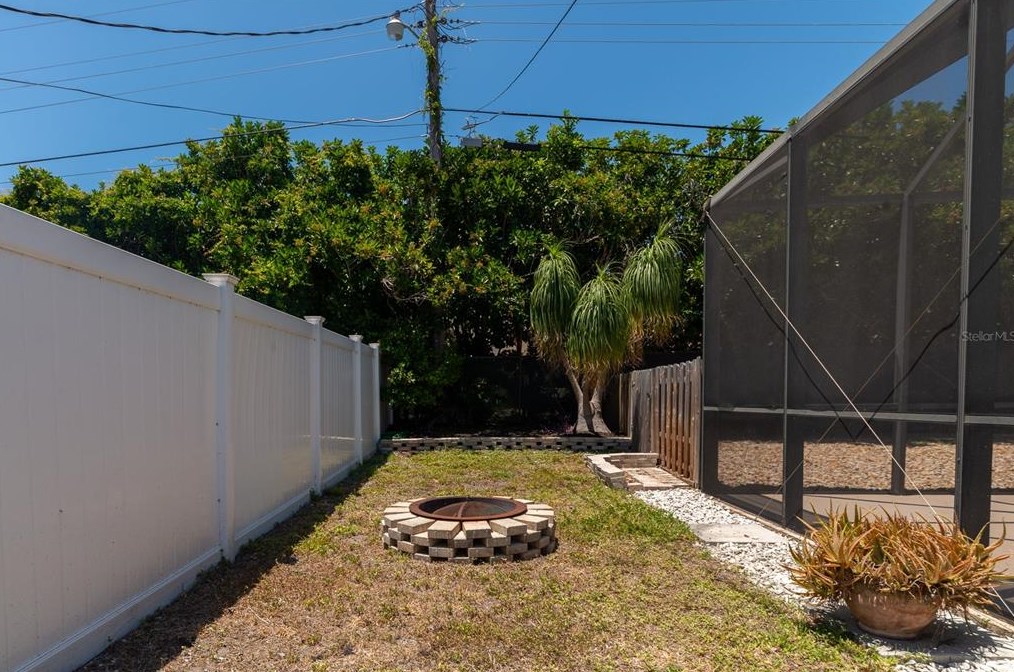 3007 Bayshore Gdn Pkwy, Bradenton FL  34207-4337 exterior