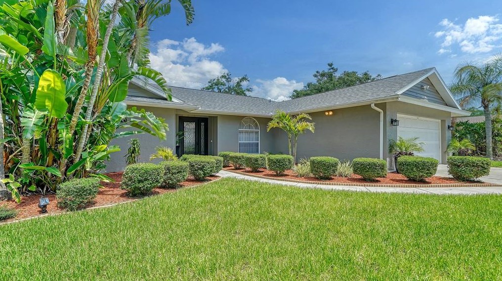 2453 Briar Oak Cir, Sarasota, FL 34232-6128