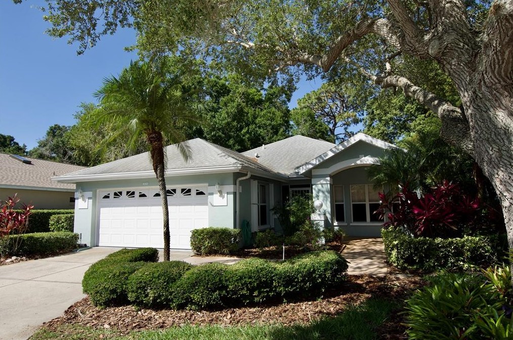 4912 Linsey Ct, Sarasota, FL 34243-4555