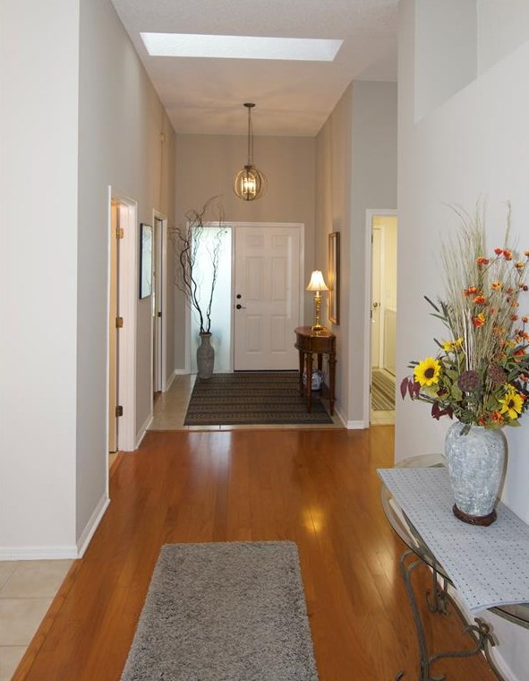 4912 Linsey Ct, Sarasota FL 34243-4556 exterior