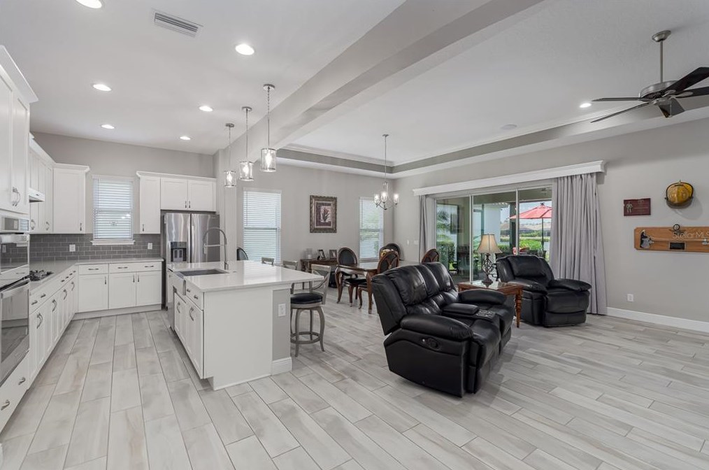 10119 Carnoustie Pl, Bradenton, FL 34211-2403