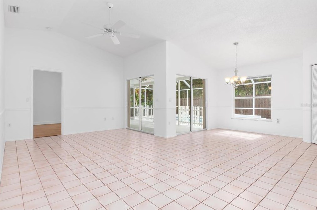 5629 Wilde Oak Way, Sarasota FL  34232-6611 exterior