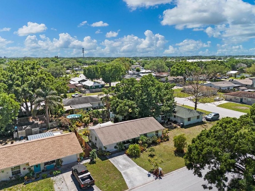 6508 3rd Ave Ne, Bradenton, FL 34208
