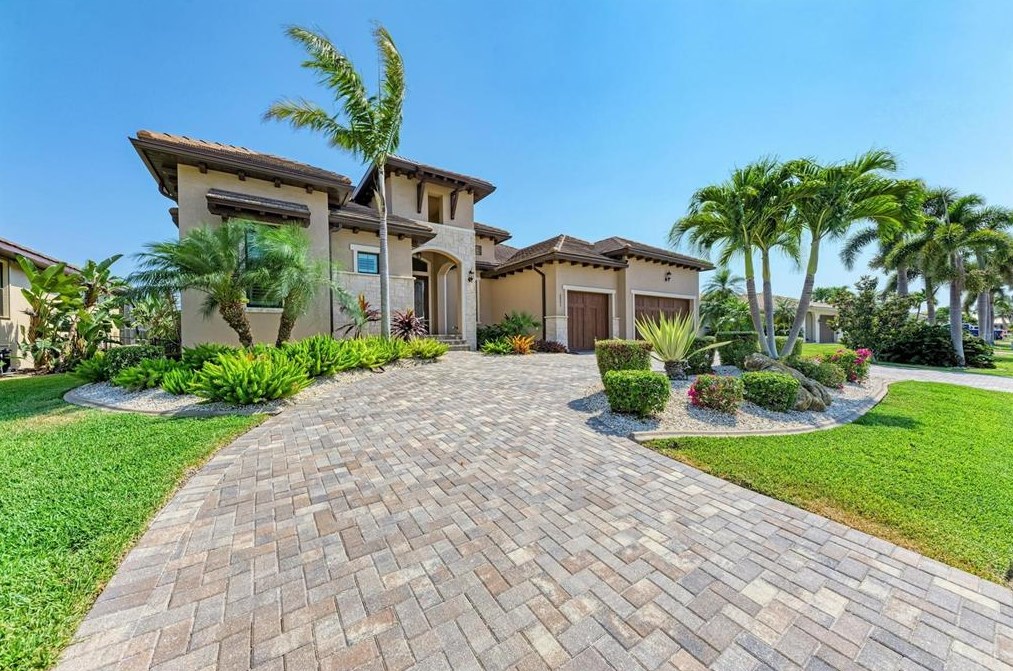 2521 Rio Grande Dr, Punta Gorda, FL 33950-6313