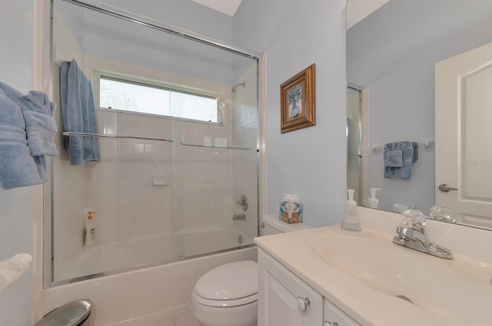 7348 Featherstone Blvd, Sarasota FL 34238-4394 exterior