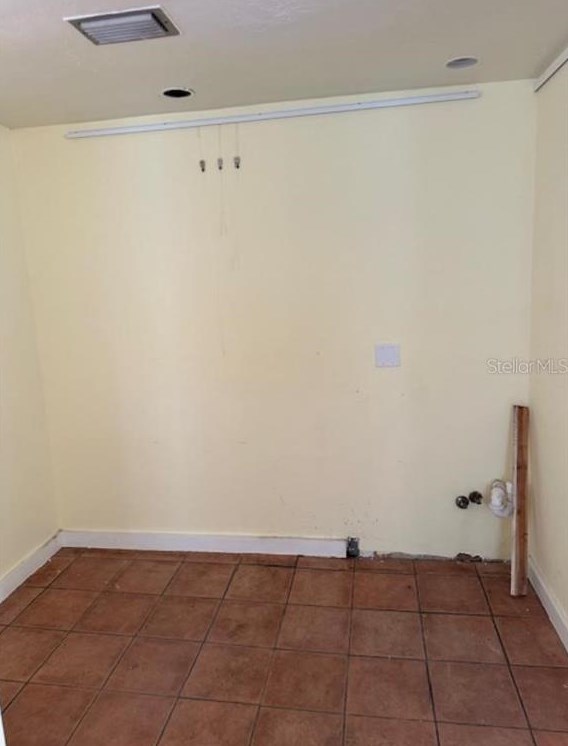 417 Burns Ct, Sarasota FL  34236-7013 exterior