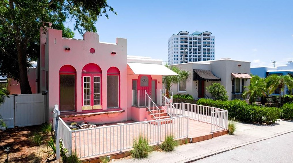 417 Burns Ct, Sarasota FL  34236-7013 exterior