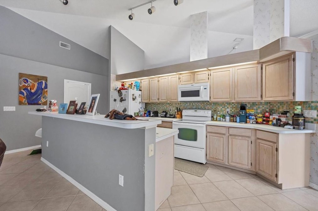 6409 Stone River Rd, Bradenton FL  34203-7817 exterior