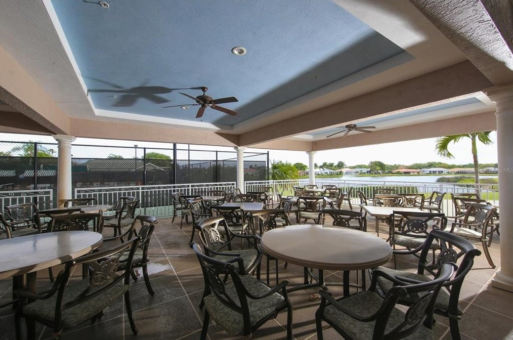 6409 Stone River Rd, Bradenton FL  34203-7817 exterior