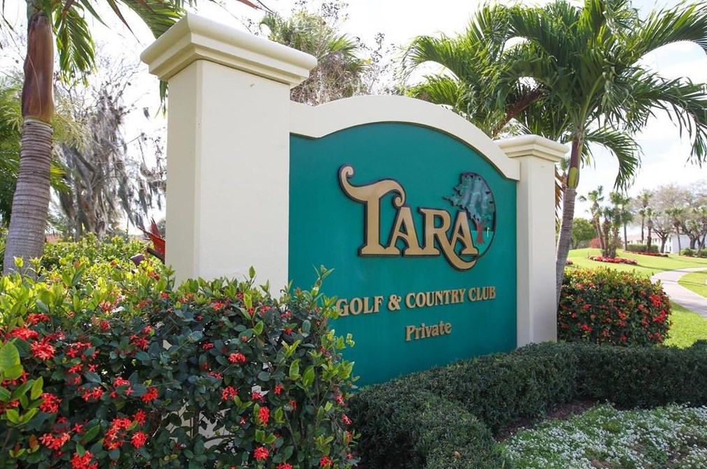 6409 Stone River Rd, Bradenton FL  34203-7817 exterior