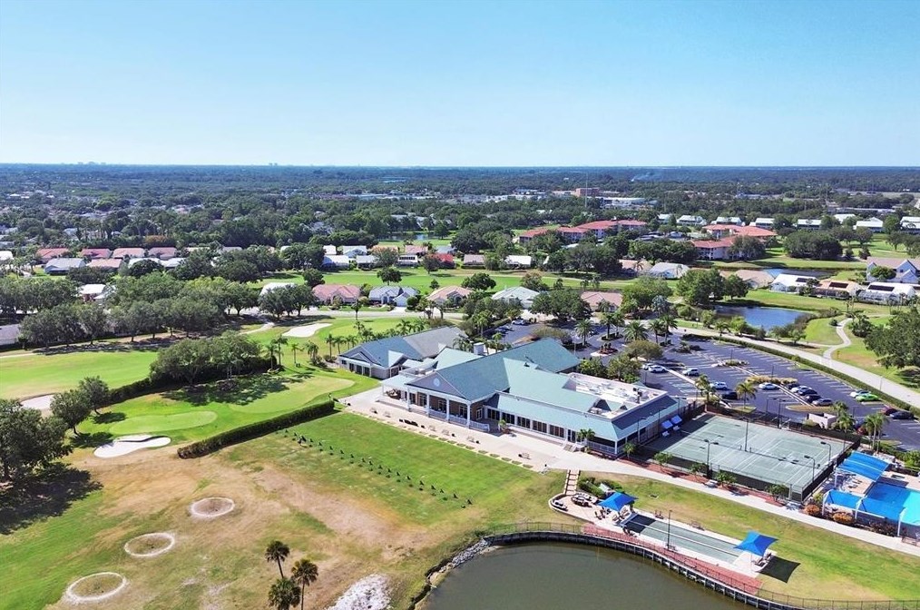 6409 Stone River Rd, Bradenton FL  34203-7817 exterior