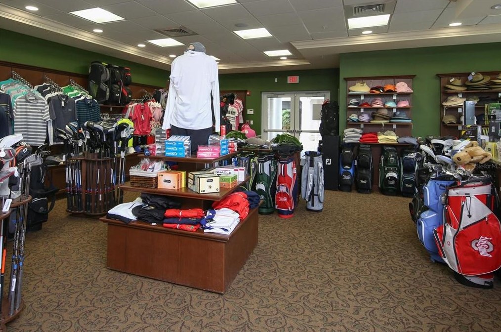 6409 Stone River Rd, Bradenton FL  34203-7817 exterior