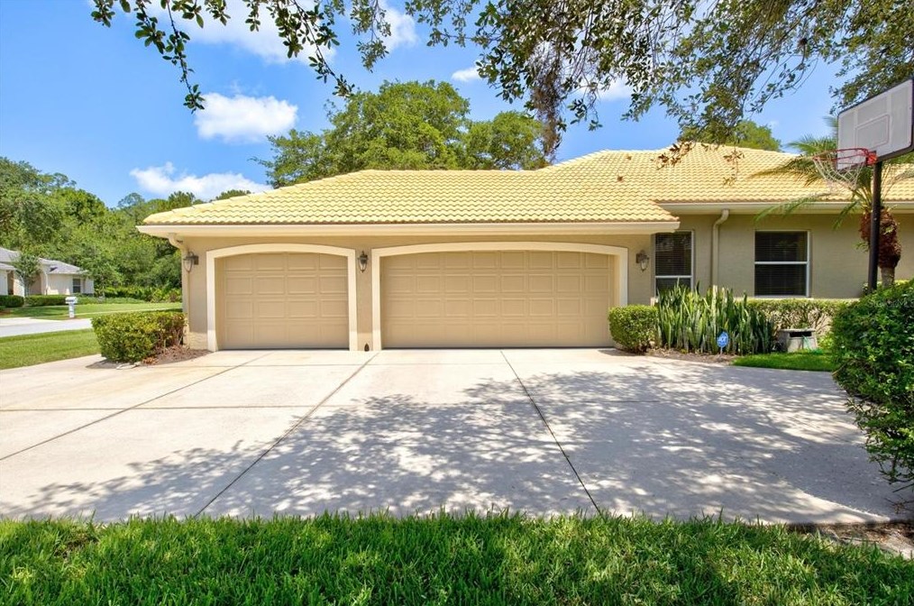 8485 Eagle Preserve Way, Sarasota, FL 34241-9449