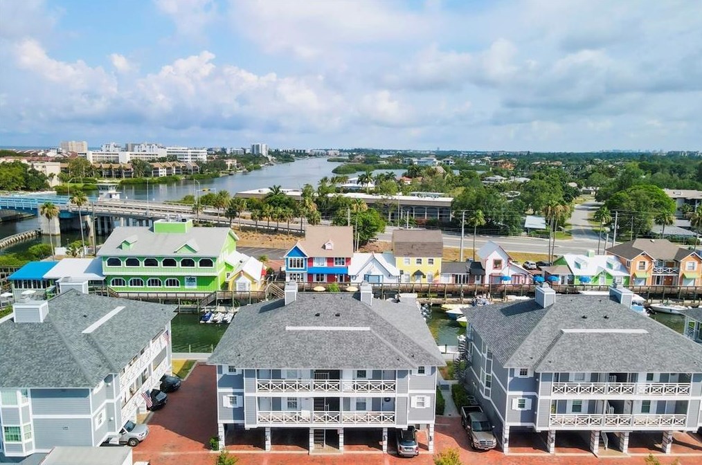 1554 Stickney Point Rd, Sarasota FL 34231-3716 exterior