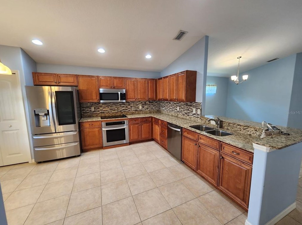 7226 35th Ln, Sarasota, FL 34243-3330