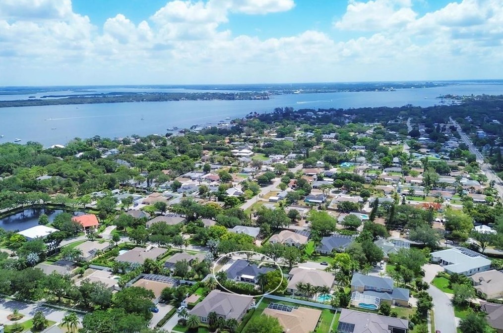 2035 84th Street Cir, Bradenton, FL 34209-9452