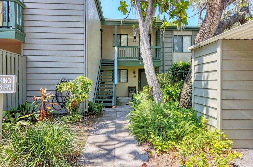 1532 Pelican Point Dr #140, Sarasota, FL 34231