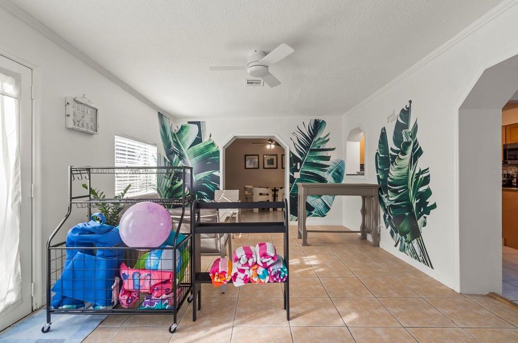 1477 Georgetowne Dr, Sarasota FL  34232-2011 exterior