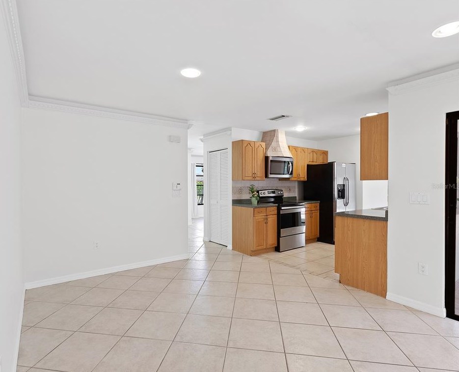 1702 Oak Vw Dr, Sarasota FL  34232-3358 exterior