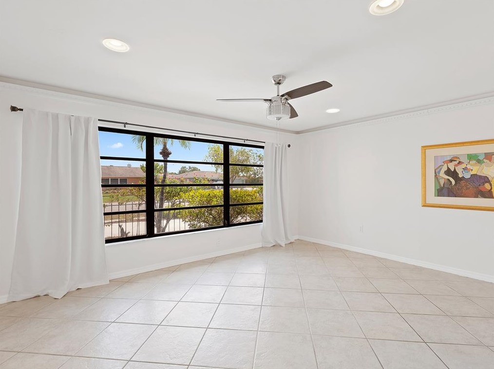 1702 Oak View Dr, Sarasota FL  34232-3358 exterior