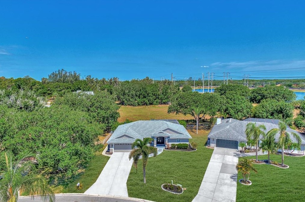 5495 Cynthia Ln, Sarasota, FL 34235-9110