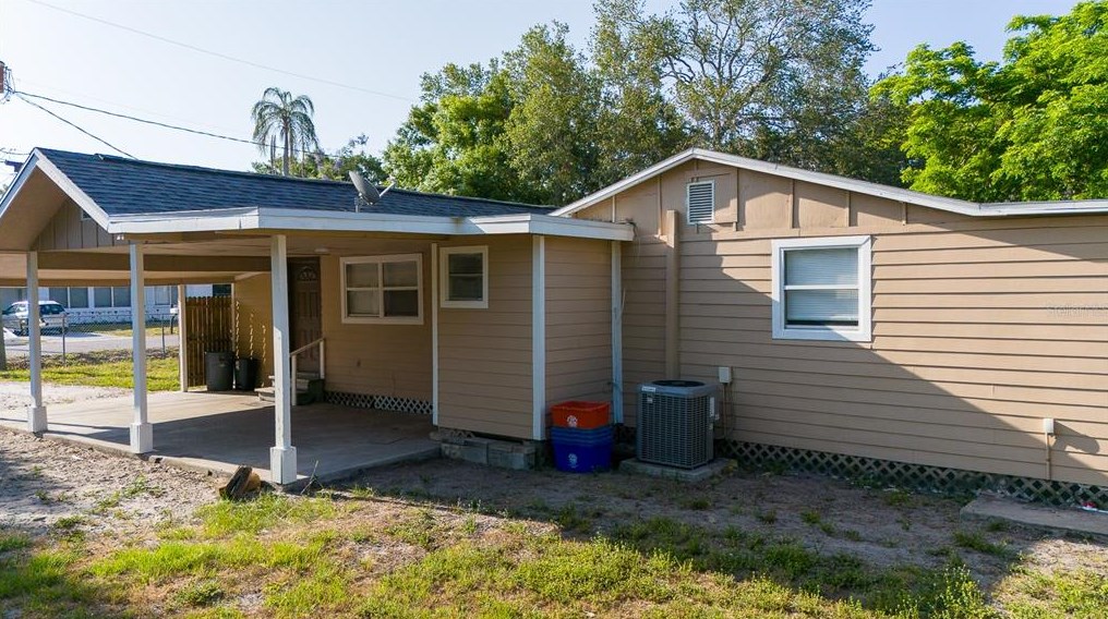 3811 Walnut Ave, Sarasota FL  34234-5540 exterior