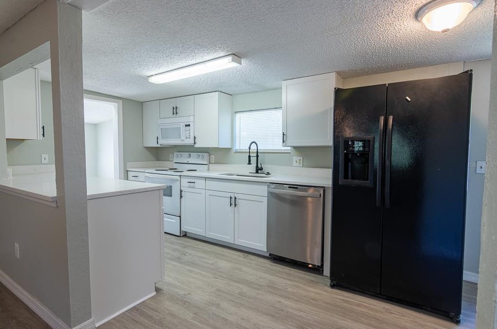 3811 Walnut Ave, Sarasota FL  34234-5540 exterior