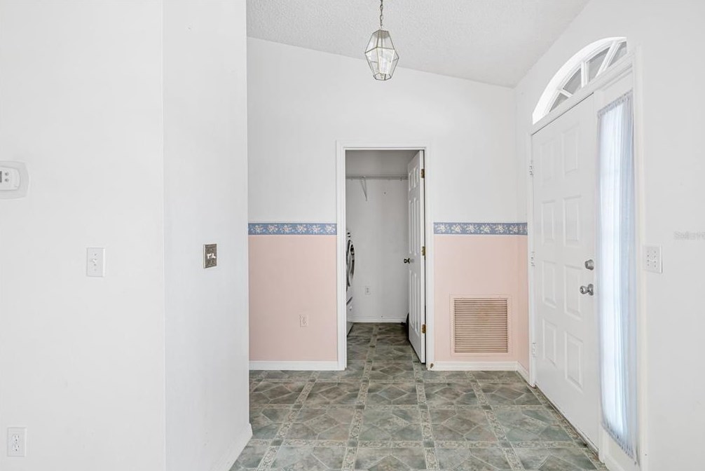 913 48th Street Cir, Bradenton FL  34203-6311 exterior