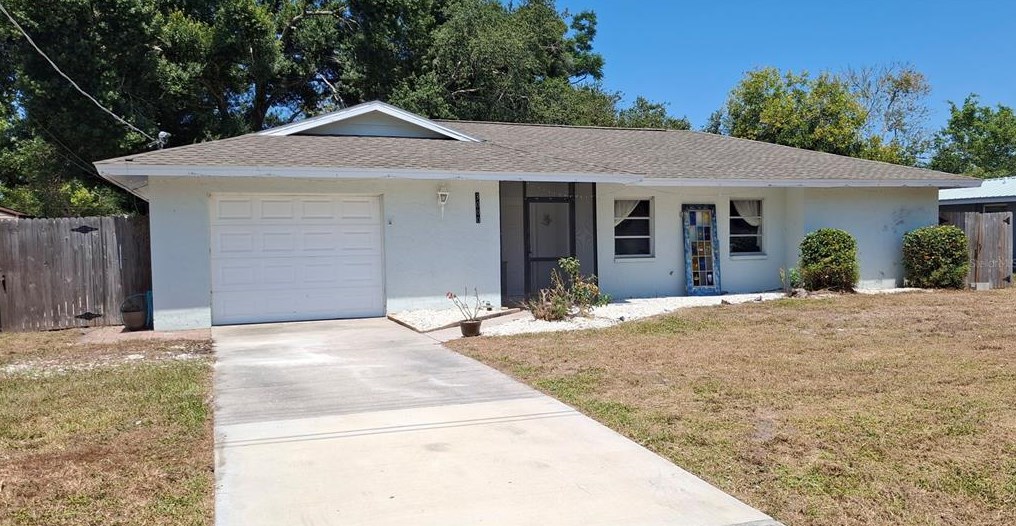 3000 Arch Dr, Sarasota, FL 34232-5104