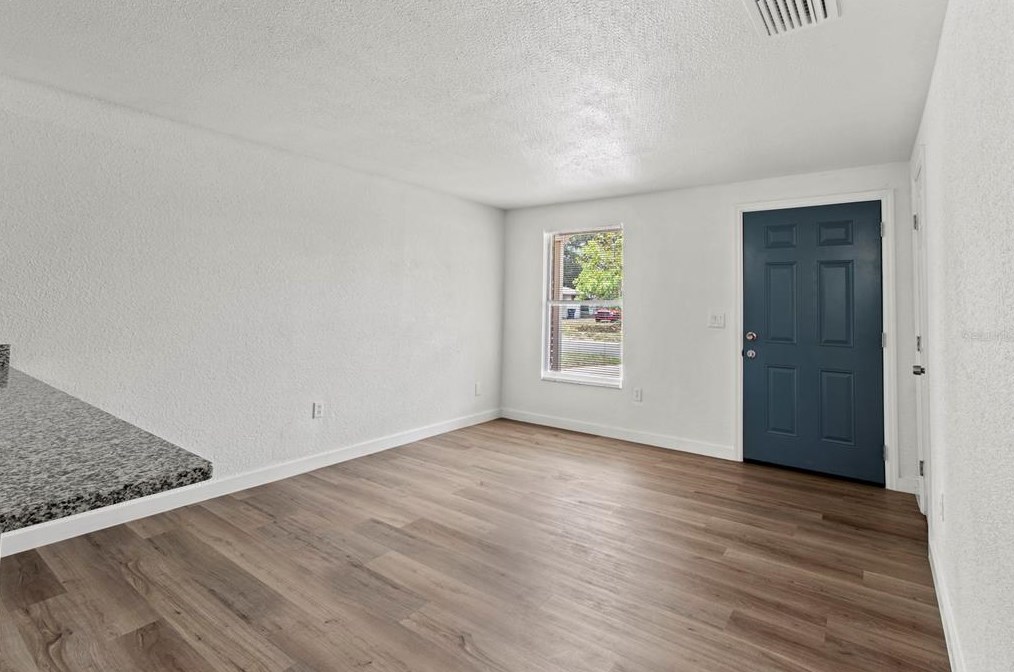 408 59th Avenue Dr, Bradenton FL  34207-4221 exterior