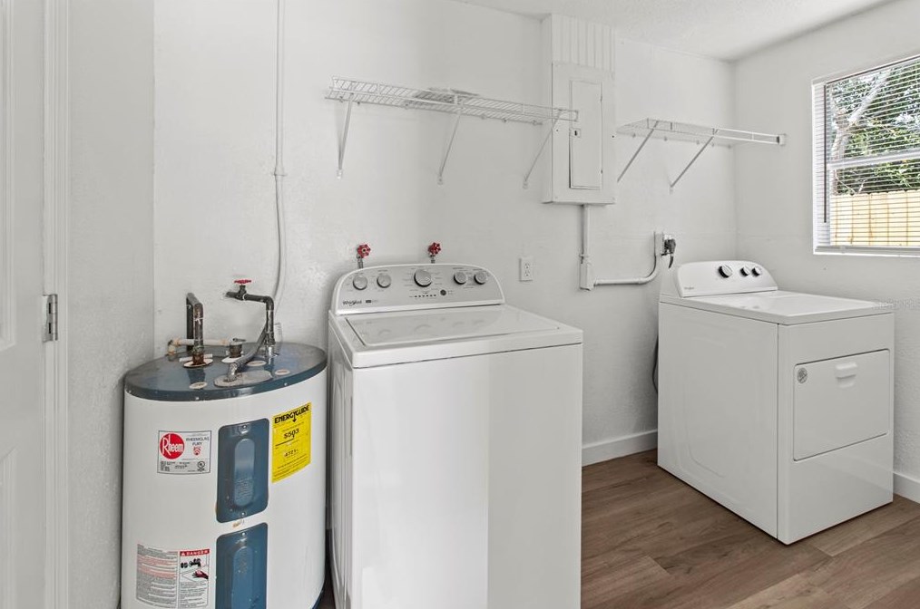 408 59 Ave Dr, Bradenton FL  34207-4221 exterior