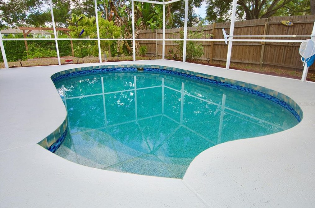 4930 72 St, Bradenton FL  34203-7946 exterior