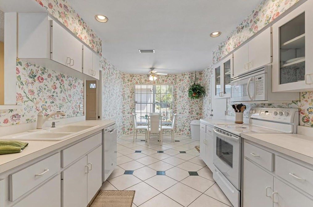 3483 51st Avenue Cir, Bradenton FL  34210-3226 exterior