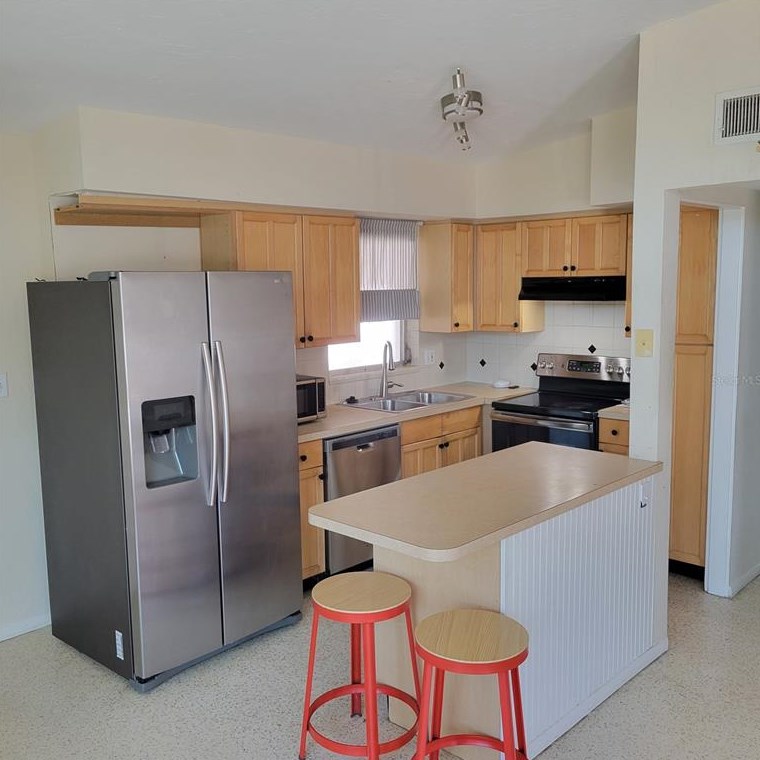 3455 Prudence Dr, Sarasota, FL 34235-6621